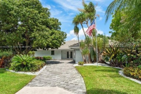 Villa ou maison à vendre à Fort Lauderdale, Floride: 3 chambres, 202.9 m2 № 1269243 - photo 2