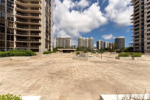 Condo in Aventura, Florida, 2 bedrooms  № 1269241 - photo 21