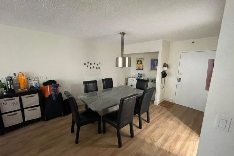 Condo in Aventura, Florida, 2 bedrooms  № 1269241 - photo 2