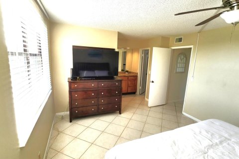 Condo in Delray Beach, Florida, 2 bedrooms  № 1074933 - photo 21