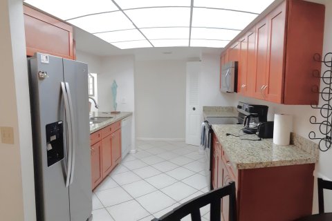 Condo in Delray Beach, Florida, 2 bedrooms  № 1074933 - photo 27