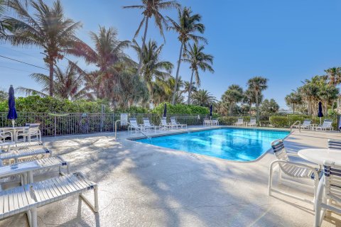 Villa ou maison à vendre à Jensen Beach, Floride: 2 chambres, 160.63 m2 № 1074934 - photo 18