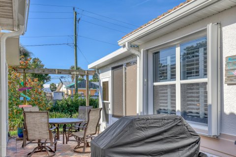 Casa en venta en Jensen Beach, Florida, 2 dormitorios, 160.63 m2 № 1074934 - foto 25