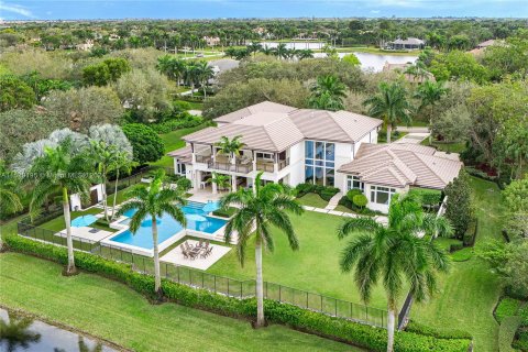 Villa ou maison à vendre à Weston, Floride: 5 chambres, 793.2 m2 № 1040453 - photo 2