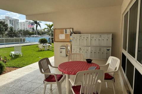 Condominio en venta en Pompano Beach, Florida, 1 dormitorio, 52.03 m2 № 1208144 - foto 3
