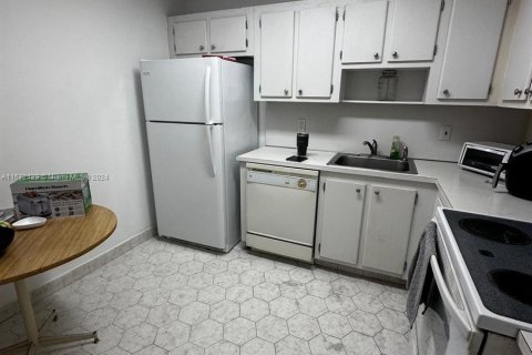 Condominio en venta en Miami, Florida, 1 dormitorio, 76.64 m2 № 1398106 - foto 7