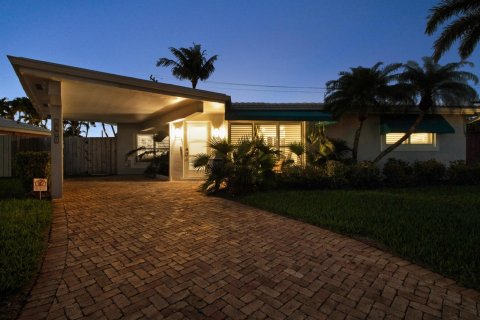 House in Fort Lauderdale, Florida 3 bedrooms, 144 sq.m. № 1065620 - photo 6