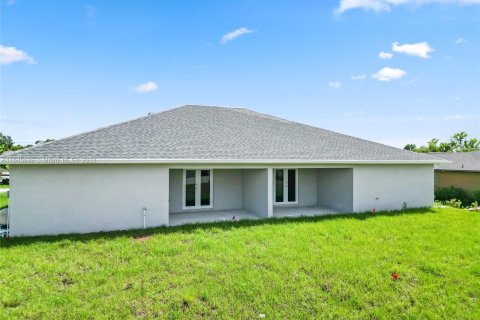 Propiedad comercial en venta en Lehigh Acres, Florida № 1329086 - foto 4