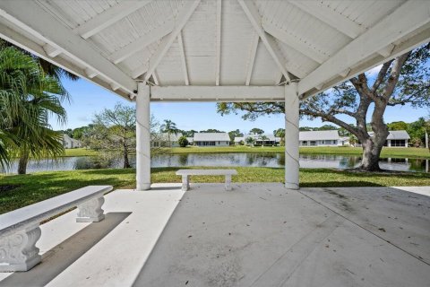 House in Stuart, Florida 3 bedrooms, 169.73 sq.m. № 1033838 - photo 5