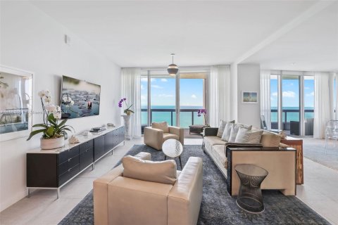 Condo in Miami Beach, Florida, 4 bedrooms  № 1348844 - photo 24