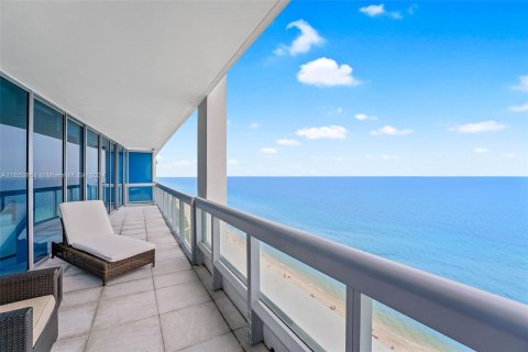 Condo in Miami Beach, Florida, 4 bedrooms  № 1348844 - photo 6