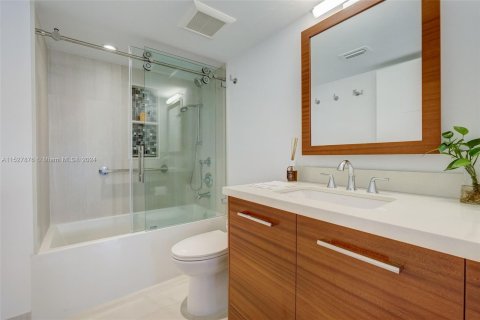 Condominio en venta en Key Biscayne, Florida, 3 dormitorios, 164.62 m2 № 1044580 - foto 21