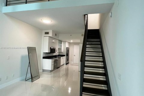 Condominio en venta en Miami, Florida, 1 dormitorio, 75.16 m2 № 1398456 - foto 7