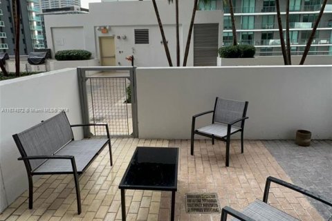 Condominio en venta en Miami, Florida, 1 dormitorio, 75.16 m2 № 1398456 - foto 3