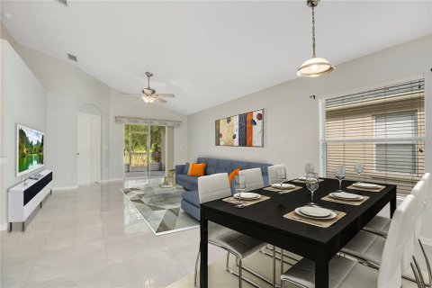 Casa en venta en Orlando, Florida, 4 dormitorios, 169.36 m2 № 1398561 - foto 4