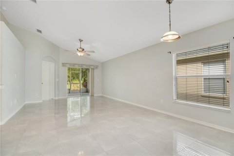 Villa ou maison à vendre à Orlando, Floride: 4 chambres, 169.36 m2 № 1398561 - photo 5