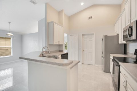 Casa en venta en Orlando, Florida, 4 dormitorios, 169.36 m2 № 1398561 - foto 12