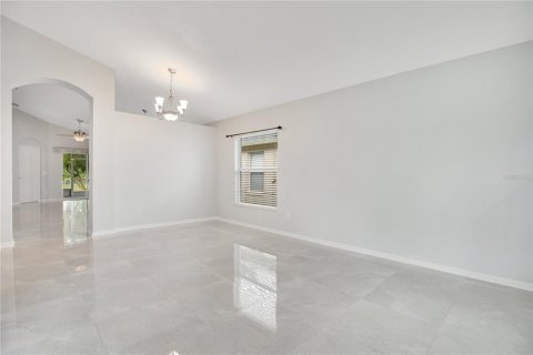 Casa en venta en Orlando, Florida, 4 dormitorios, 169.36 m2 № 1398561 - foto 8