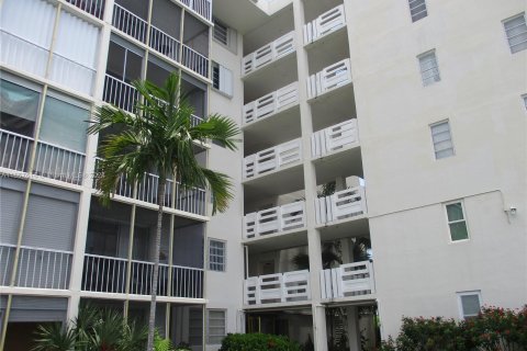 Copropriété à vendre à Aventura, Floride: 1 chambre, 71.35 m2 № 1385908 - photo 18