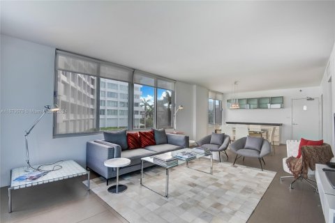 Copropriété à vendre à Miami Beach, Floride: 2 chambres, 111.2 m2 № 1396820 - photo 6