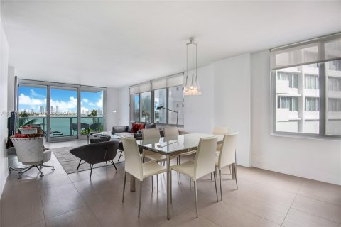 Copropriété à vendre à Miami Beach, Floride: 2 chambres, 111.2 m2 № 1396820 - photo 13