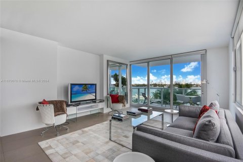 Copropriété à vendre à Miami Beach, Floride: 2 chambres, 111.2 m2 № 1396820 - photo 4