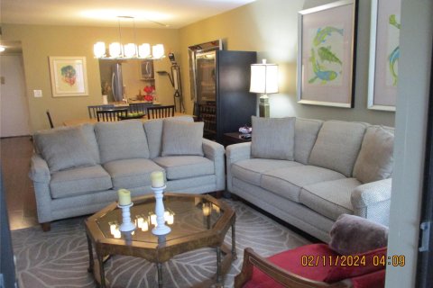 Condo in Tamarac, Florida, 2 bedrooms  № 1024677 - photo 23