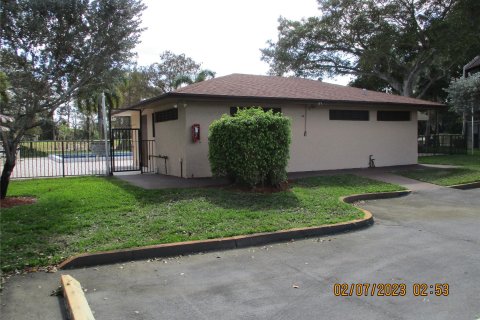 Condominio en venta en Tamarac, Florida, 2 dormitorios, 95.88 m2 № 1024677 - foto 8