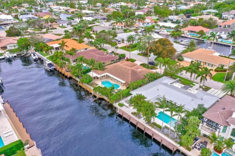 Villa ou maison à vendre à Fort Lauderdale, Floride: 3 chambres, 239.69 m2 № 1024702 - photo 1