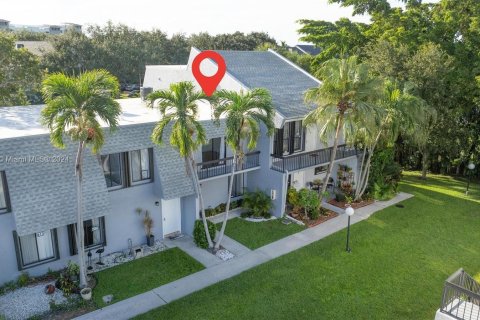 Copropriété à vendre à Plantation, Floride: 2 chambres, 121.7 m2 № 1402602 - photo 1