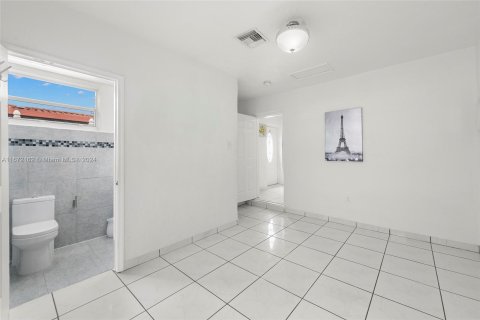 Casa en venta en Hollywood, Florida, 4 dormitorios, 123.56 m2 № 1394811 - foto 14