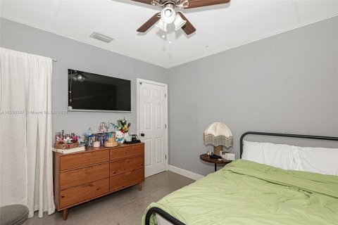 Villa ou maison à vendre à Hialeah, Floride: 4 chambres, 104.7 m2 № 1065432 - photo 21
