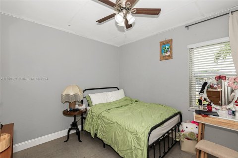 Villa ou maison à vendre à Hialeah, Floride: 4 chambres, 104.7 m2 № 1065432 - photo 20