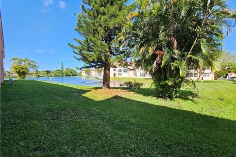 Copropriété à vendre à Sunrise, Floride: 1 chambre, 59.46 m2 № 1054813 - photo 3