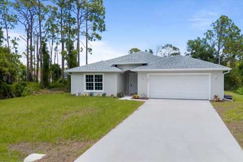 House in North Port, Florida 4 bedrooms, 167.22 sq.m. № 1253392 - photo 1