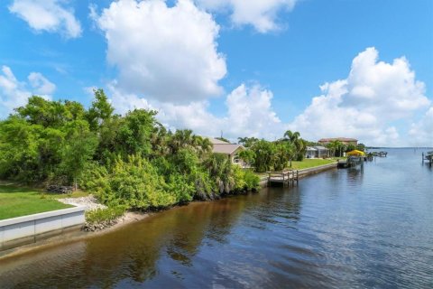 Terreno en venta en Port Charlotte, Florida № 1068790 - foto 9