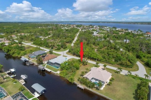 Terreno en venta en Port Charlotte, Florida № 1068790 - foto 5