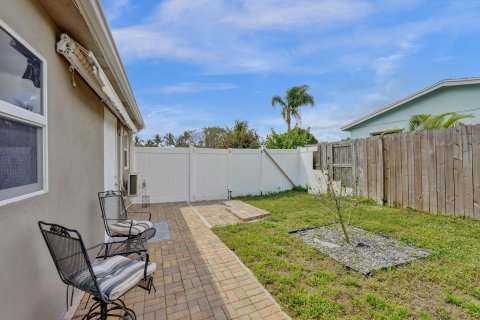 Villa ou maison à vendre à North Palm Beach, Floride: 4 chambres, 159.7 m2 № 1068414 - photo 9