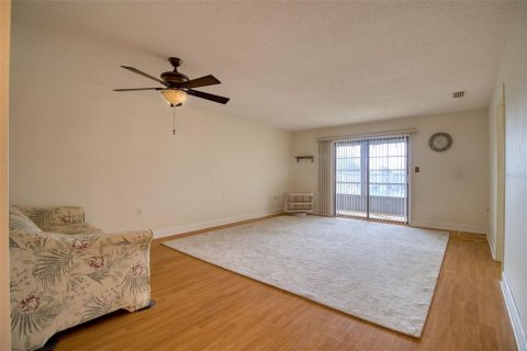 Condominio en venta en New Port Richey, Florida, 2 dormitorios, 101.82 m2 № 1251898 - foto 13