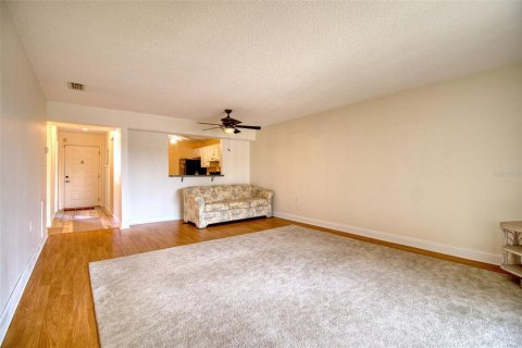 Condominio en venta en New Port Richey, Florida, 2 dormitorios, 101.82 m2 № 1251898 - foto 14