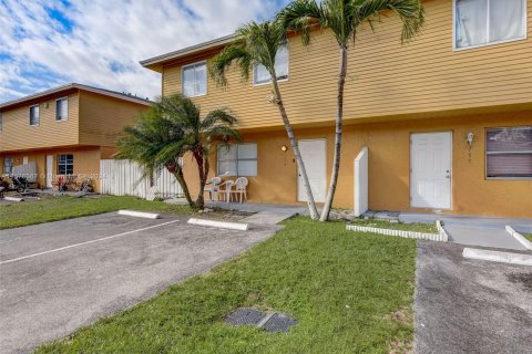 Condominio en venta en Homestead, Florida, 3 dormitorios, 108.42 m2 № 1402542 - foto 2