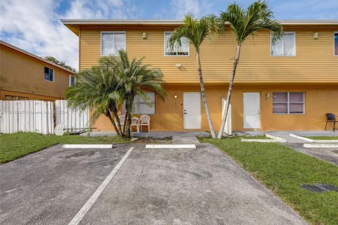 Condominio en venta en Homestead, Florida, 3 dormitorios, 108.42 m2 № 1402542 - foto 3