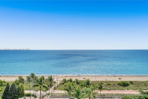 Copropriété à vendre à Miami Beach, Floride: 2 chambres, 95.69 m2 № 1402540 - photo 3