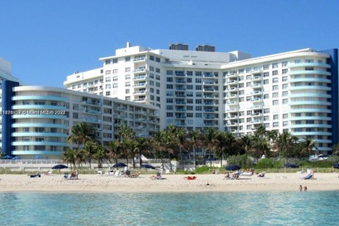 Copropriété à vendre à Miami Beach, Floride: 2 chambres, 95.69 m2 № 1402540 - photo 2