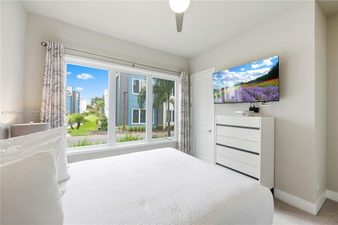 Condominio en venta en Kissimmee, Florida, 4 dormitorios, 139.63 m2 № 1019287 - foto 8