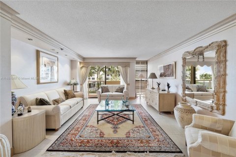 Copropriété à vendre à Miami Beach, Floride: 2 chambres, 126.35 m2 № 1272134 - photo 1