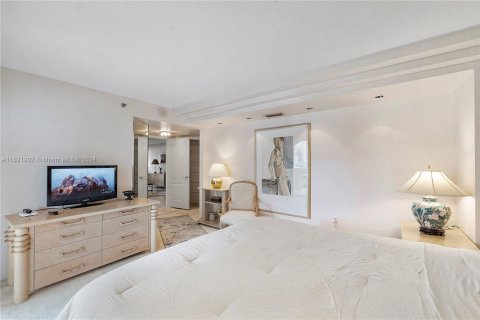 Copropriété à vendre à Miami Beach, Floride: 2 chambres, 126.35 m2 № 1272134 - photo 17