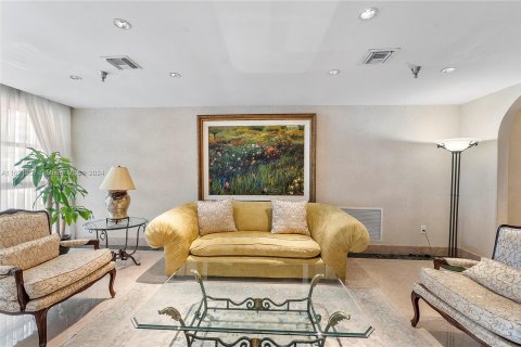 Copropriété à vendre à Miami Beach, Floride: 2 chambres, 126.35 m2 № 1272134 - photo 14