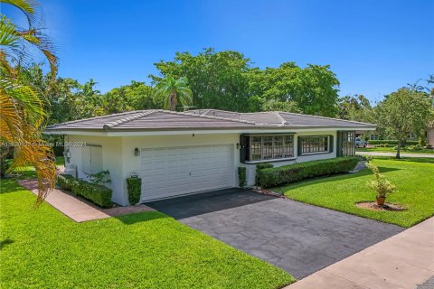 Villa ou maison à vendre à Coral Gables, Floride: 3 chambres, 220.09 m2 № 1272131 - photo 4