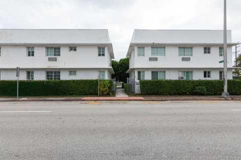 Condo in Miami Beach, Florida, 1 bedroom  № 1410538 - photo 19